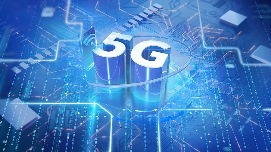 5G graphic in front of futuristic backgroun